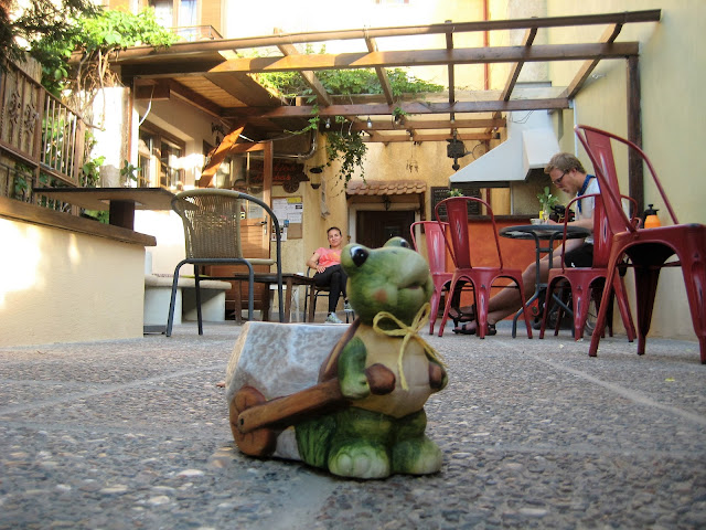 Arabas Studios by null