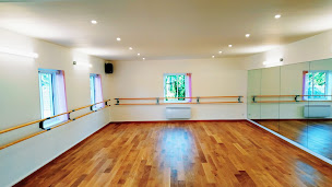 Photo n°1 de Studio Calypso Danse à La Chapelle-de-la-Tour (École de danse)