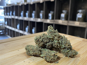 Photo n°3 de CBD Tarbes - Yama Sté à Tarbes (Centre de bien-être)