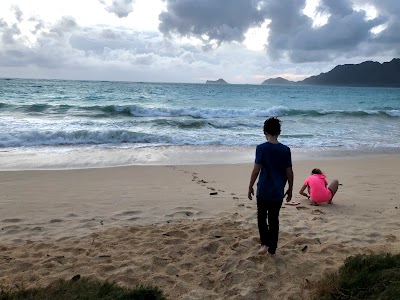 Bellows Field Beach Park Campground