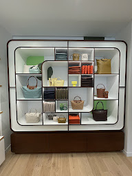 Photo n°24 de Longchamp à Rouen (Magasin de vêtements pour femmes)