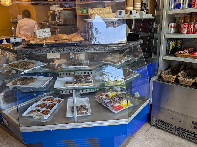 Comments and reviews of Cafe Paradiso