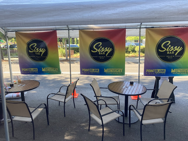 Sissy Bar Portland by null