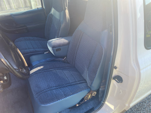 L&V custom upholstery - Thumbnail