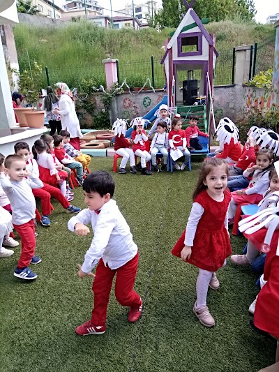 Özel Çocuk Dünyası Kreş ve Gündüz Bakımevi