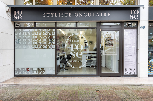 Rose « Styliste Ongulaire » Gallery - France
