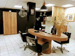 Photo n°17 de Espace Coiffure Saint Mard 77 à Saint-Mard (Salon de coiffure)