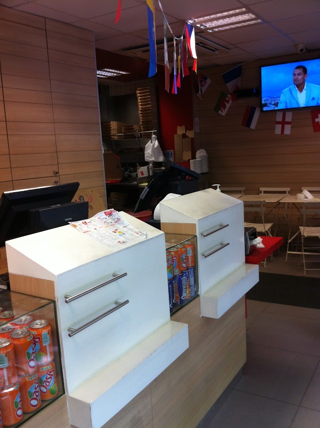 Pizza Hut