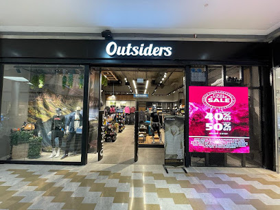 OUTSIDERS מודיעין