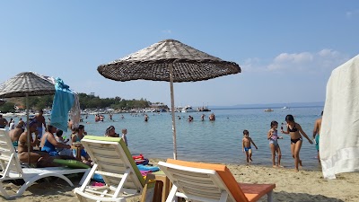 Photos of A101 G&uuml;neyli