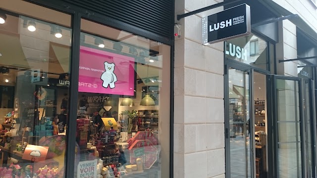 LUSH Cosmetics Bordeaux