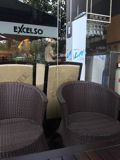 Photos of Excelso Solo Square