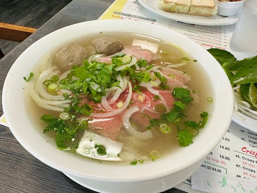 Pho Sam - Visual