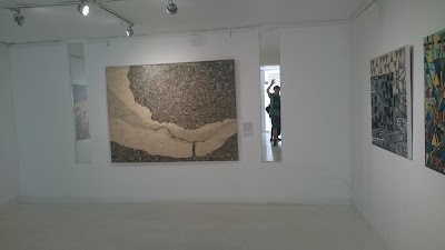 Photos of Saskia Fernando Gallery