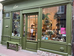 Photo n°4 de Le Carré Honfleur à Honfleur (Salon de manucure)