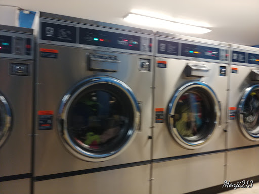 Silva's Laundry - Thumbnail
