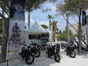 Photo n°30 de SELF BIKER à Aubagne (Magasin d'articles de sports mécaniques)