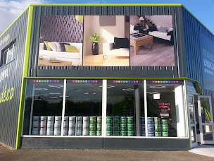 Photo n°1 de Nuances Unikalo Barbot Chartres à Lucé (Magasin de papiers peints)