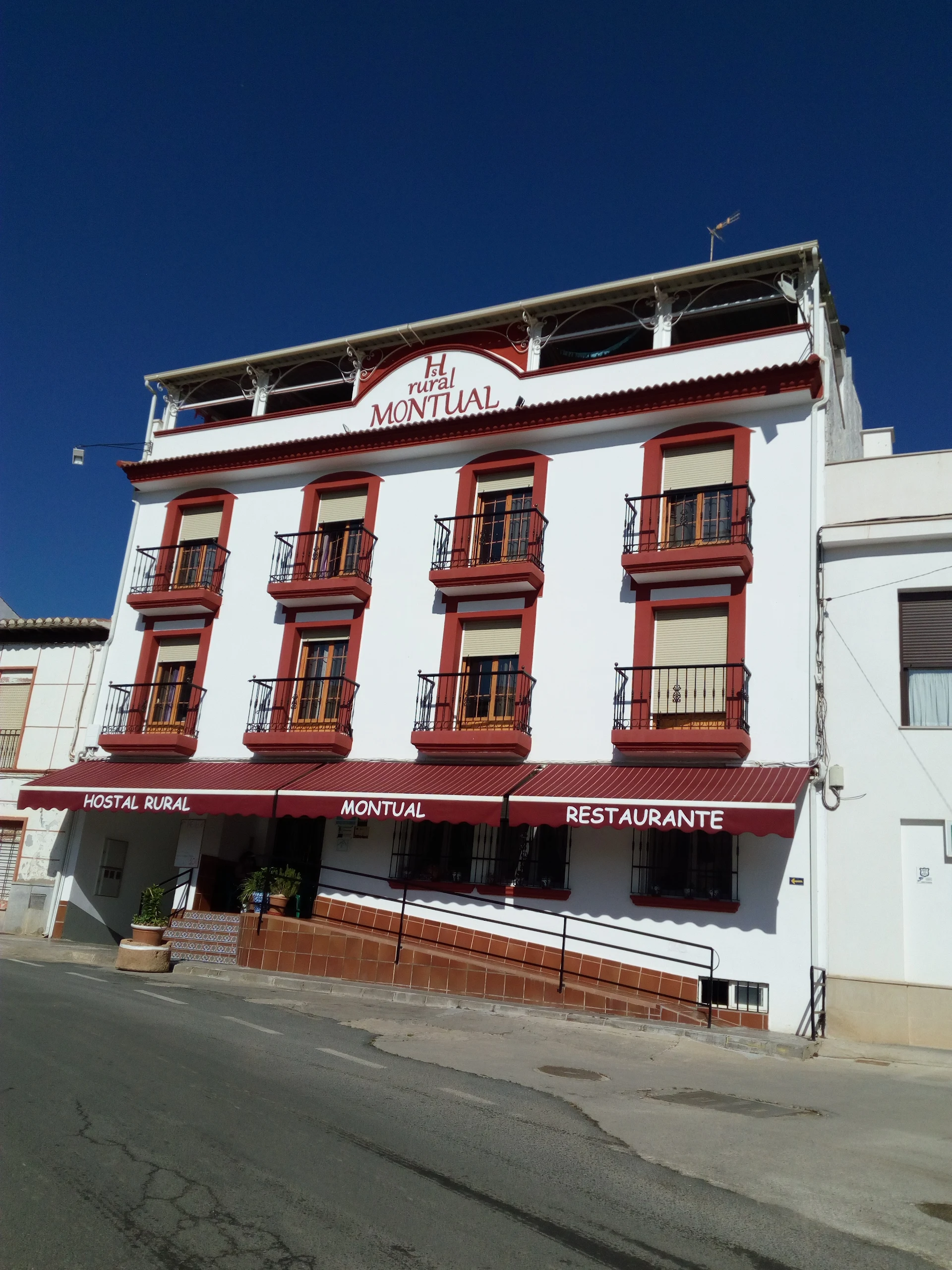 Hostal Rural Montual