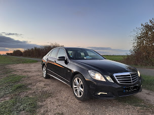 Photo n°1 de karn véhicule à Oinville-Saint-Liphard (Garage automobile)