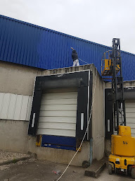 Photo n°4 de A.J Verdier à Bron (Peintre en bâtiment)