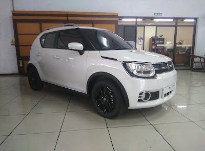car-dealer