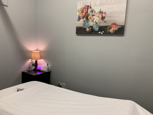 Ivy Massage - Thumbnail