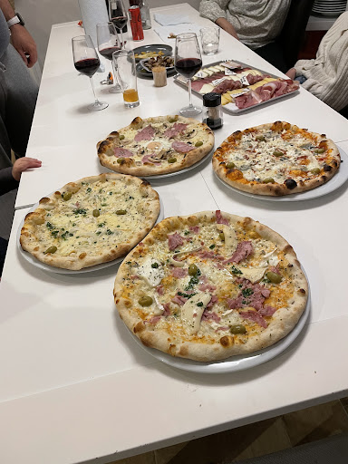 Photo 2 - Pizza Roberto | Food Truck