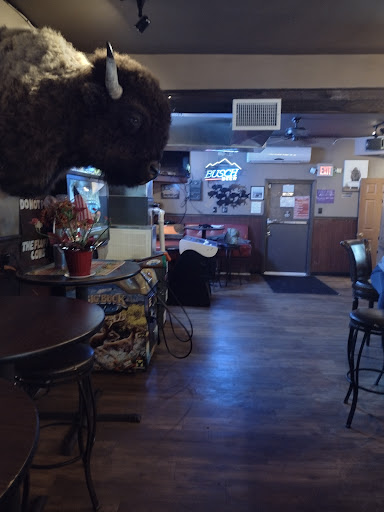 WOOLLY'S - Visual
