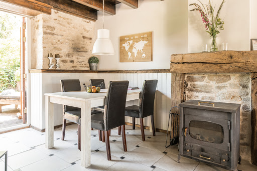 Photo de La Bastide - Vakantiehuizen op kleinschalig kindvriendelijk vakantiedomein in Frankrijk à Coussac-Bonneval (87500)