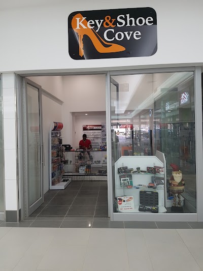 Photos of FNB Bank ATM The Mall At Pearls of Umhlanga