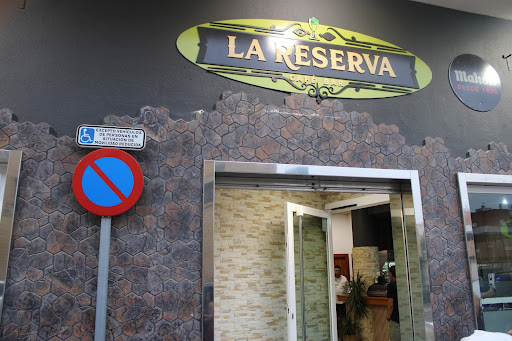 LA RESERVA BAR