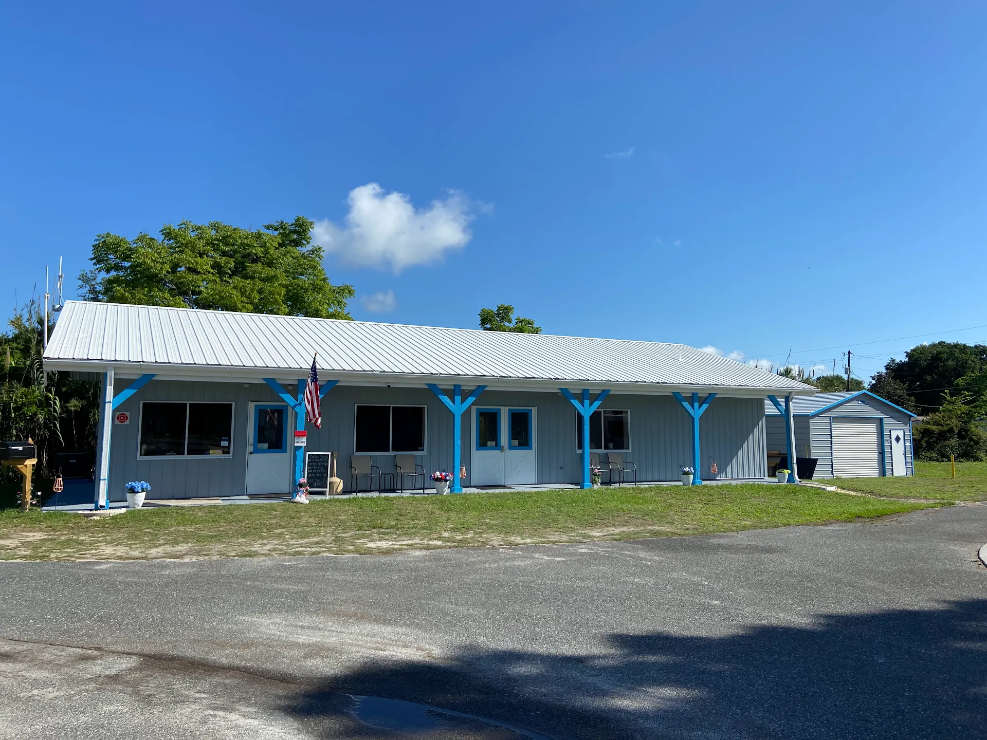 Sunny Shores MH & RV Resort