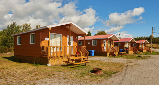 Chalets Shipek Essipit / Shipek Cottages Essipit Logo