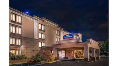 Howard Johnson by Wyndham Suffern