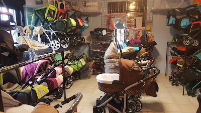 Bippa Babadiszkont Babakocsi Aruhaz Budapest 36 371 3335 Hungary