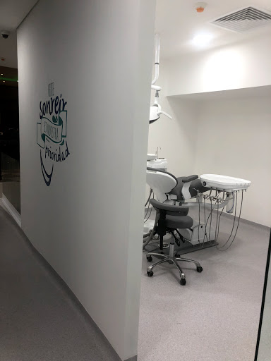 Clínica Dental Centauro en Paseo Interlomas - Thumbnail