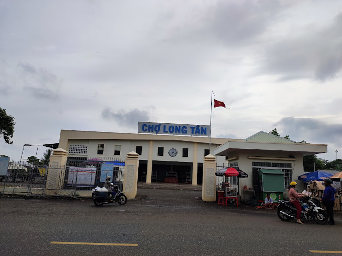 Chợ Long Tân