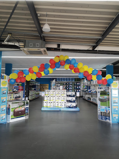 Photo de Cash Piscines à Beaune (21200)