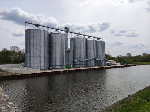 Raiffeisen-Markt Lahde, RLB eG