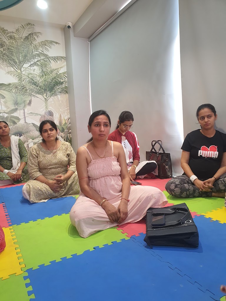 Ahmbrashmi Antenatal Yog Studio
