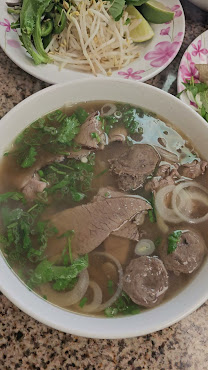 Pho Tran by null