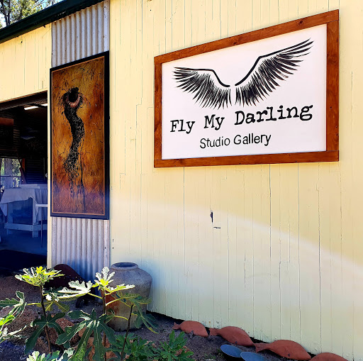 Fly My Darling Studio - Johanna Zeelenberg Artist - Thumbnail