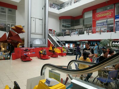 Photos of Alcides Ar&eacute;valo Mall