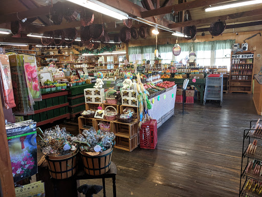 Tomasello Winery Tasting Room at Wemrock Orchards - Thumbnail