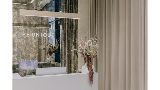 BE UNIQUE BEAUTY SALON / Rzęsy / Brwi / Makijaże