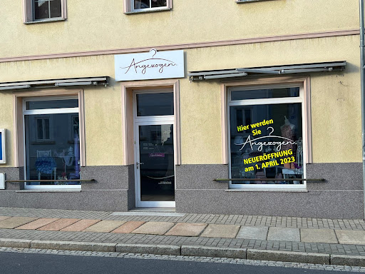 Angezogen Logo