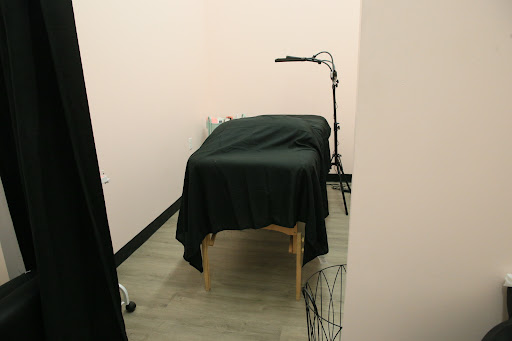 Kamiyosit Hair & Esthetics Salon - Thumbnail