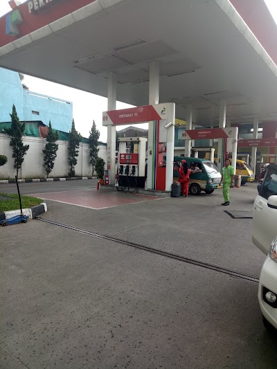 Photos of Pertamina gas station 34-40260