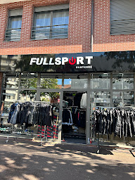 Photo n°1 de FullSport Nanterre à Nanterre (Magasin de chaussures)